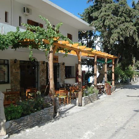 Pachnes Bed And Breakfast Agia Roumeli Exterior foto