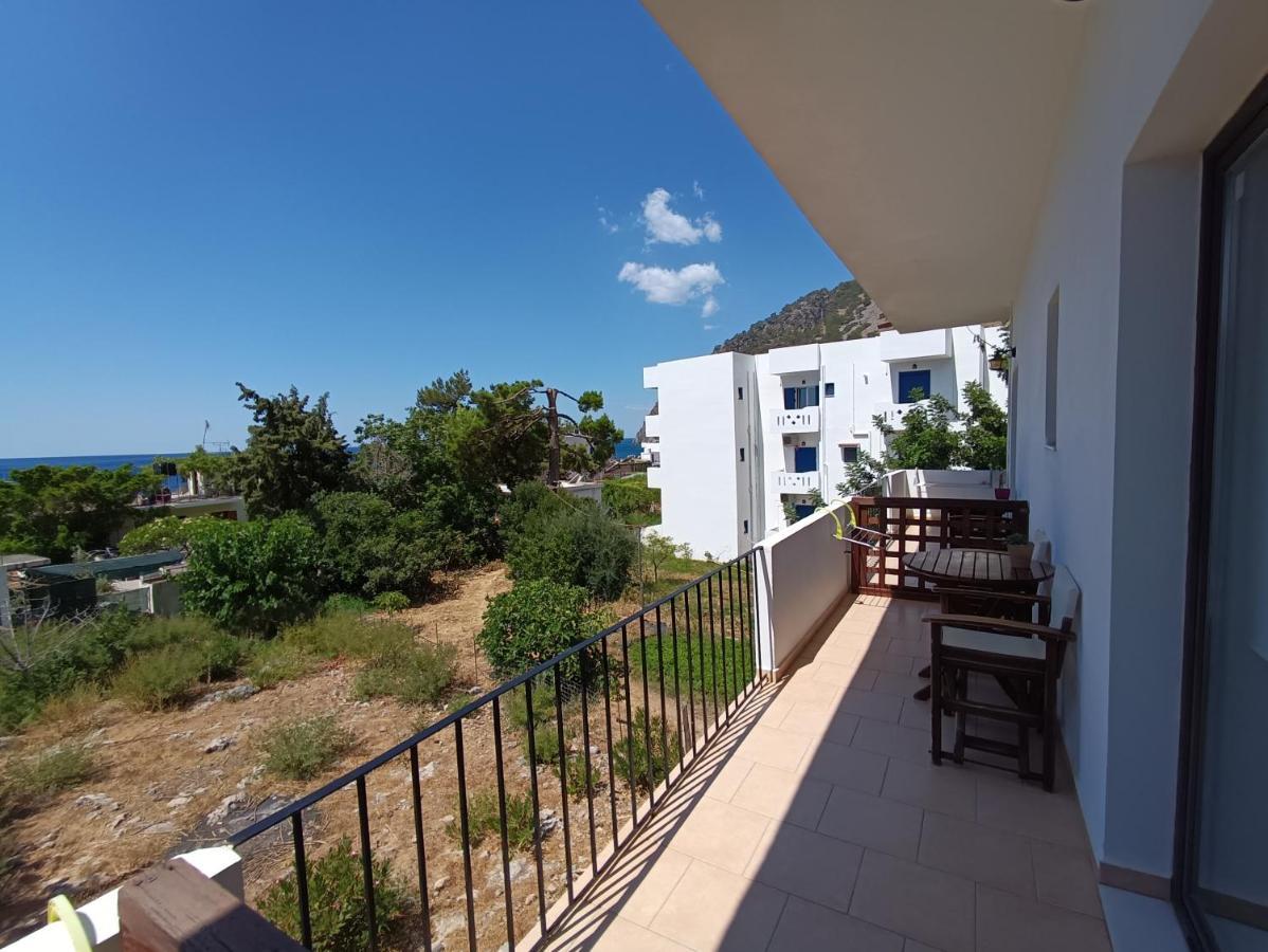 Pachnes Bed And Breakfast Agia Roumeli Exterior foto